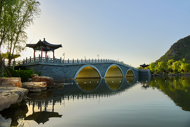 濟(jì)南華山洼濕地公園崇正橋、煙雨橋